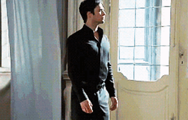Damon Salvatore Aftershave GIF - Damon Salvatore Aftershave The Vampire Diaries GIFs