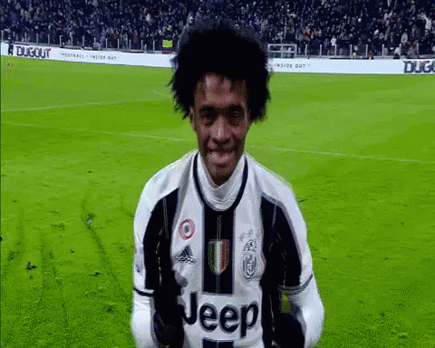 Baile De Juan Guillermo Cuadrado Con Juventus GIF