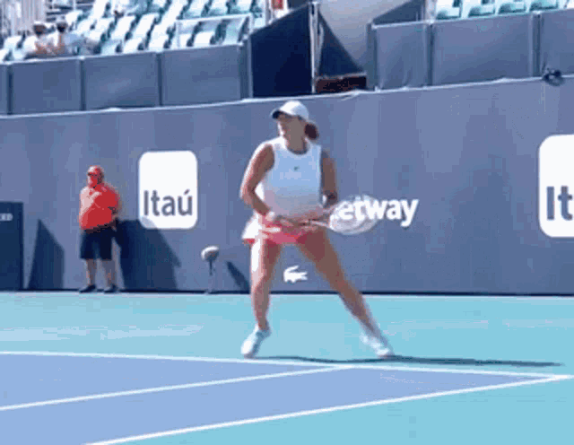 Aryna Sabalenka Splits GIF - Aryna Sabalenka Splits Tennis GIFs