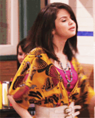 Dancing Selena Gomez GIF - Dancing Selena Gomez Dance Moves GIFs