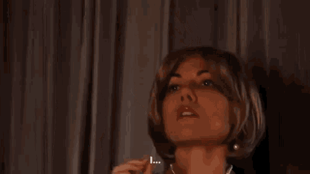 Gloria Offended GIF - Gloria Offended GIFs