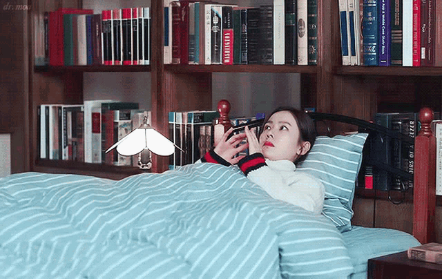 Sonyejin Cloy GIF