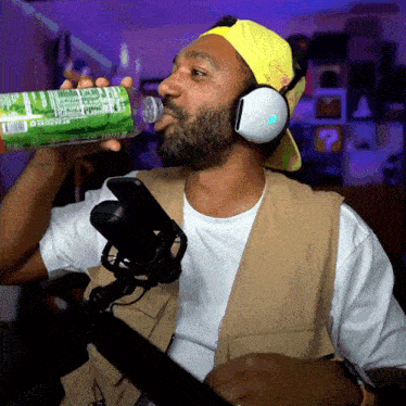 Drinking Jd Witherspoon GIF - Drinking Jd Witherspoon Runjdrun GIFs