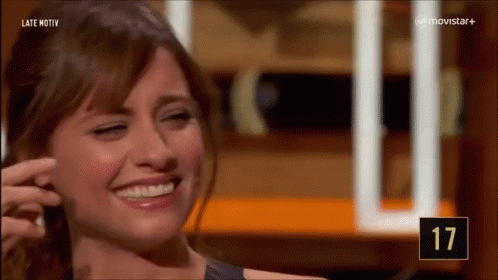 Michelle Jenner Laughing GIF - Michelle Jenner Laughing Happy GIFs