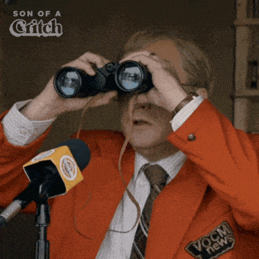 Spying Mike GIF - Spying Mike Son Of A Critch GIFs