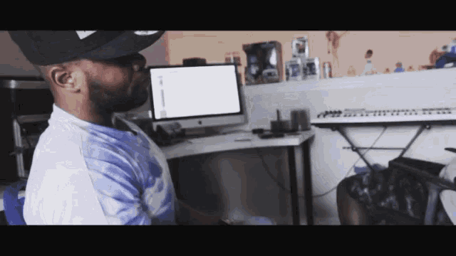 The Mpc Its Cake GIF - The Mpc Its Cake Johnny B GIFs