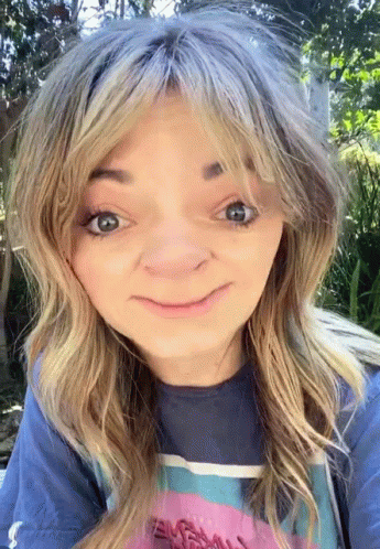 Lindsey Stirling Sloth GIF - Lindsey Stirling Lindsey Sloth GIFs