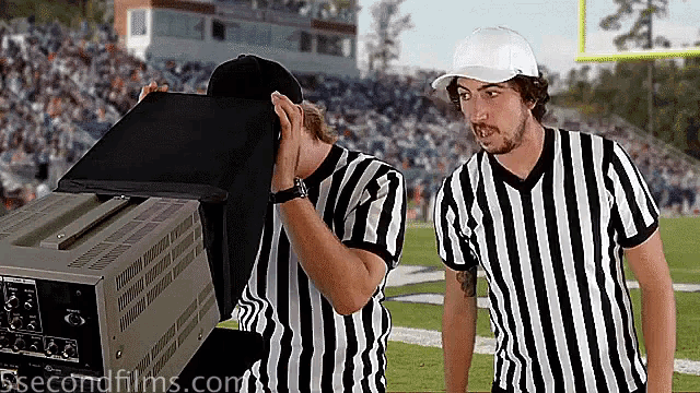 Too Close To Call GIF - 5second Films You Tube Too Close Funny GIFs
