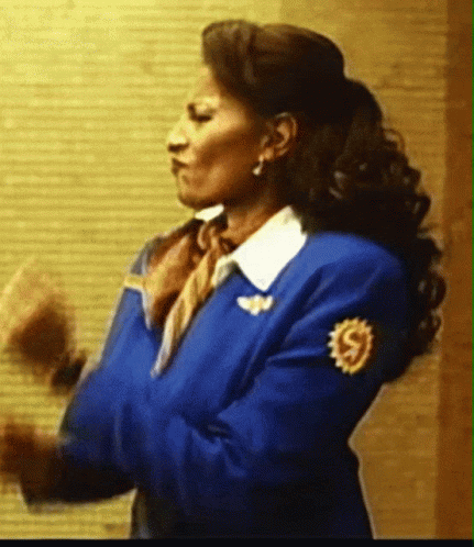Jackie Brown Is Busting Some Crazy Moves GIF - Jackie Brown Is Busting Some Crazy Moves GIFs