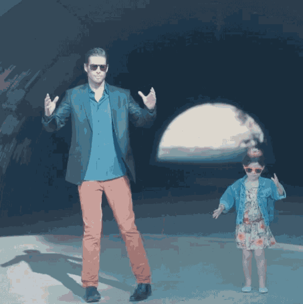 Father Daughter Robot GIF - Father Daughter Robot Aw GIFs