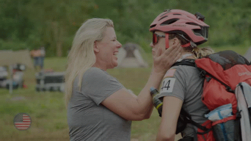 Kiss Team Able Abels GIF - Kiss Team Able Abels Worlds Toughest Race GIFs