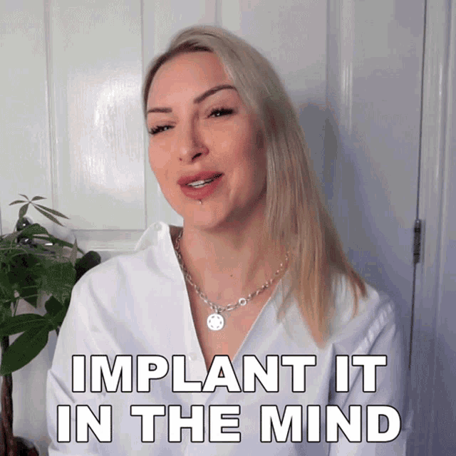 Implant It In The Mind Tracy Kiss GIF - Implant It In The Mind Tracy Kiss Mark It On Your Mind GIFs