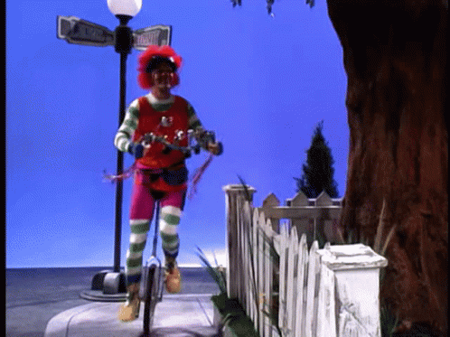 Major Bed Head Lunette The Clown GIF - Major Bed Head Lunette The Clown Big Comfy Couch GIFs