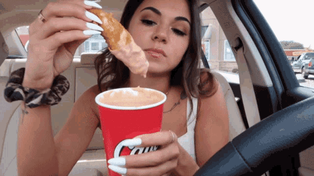 Raising Canes Steph Pappas GIF - Raising Canes Steph Pappas Chicken Fingers GIFs