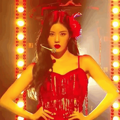 Eunbi Hot GIF - Eunbi Hot Stage GIFs