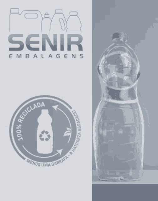 a picture of a bottle next to a sign that says 100 % reciclada