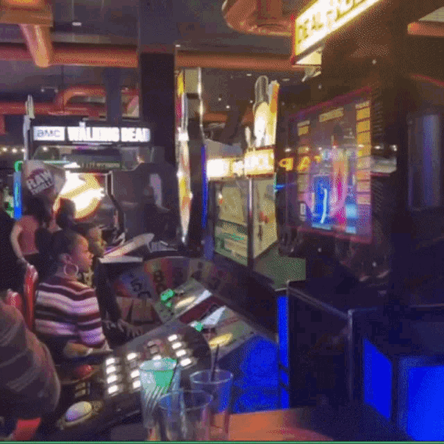 Cozy Gamer Chip GIF - Cozy Gamer Chip Deal Or No Deal GIFs