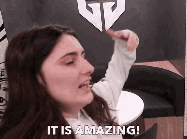 It Is Amazing Its Awesome GIF - It Is Amazing Its Awesome Its Great GIFs