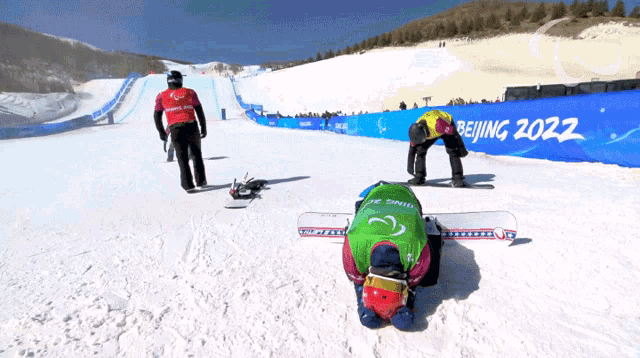 Celebrate Mens Snowboard Cross Country GIF - Celebrate Mens Snowboard Cross Country Happy GIFs