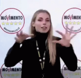 Movimento 5 Stelle Lingua Dei Segni Trombare Scopare GIF - Movimento5stelle Sign Language To Fuck GIFs