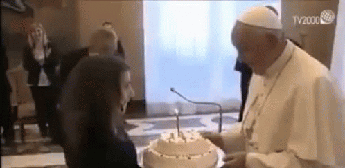 Papa Francesco Soffia Candeline Auguri Torta Buon Compleanno GIF - Pope Francis Happy Birthday Blowing Candles GIFs