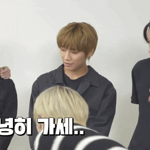 Blitzers 블리처스 GIF