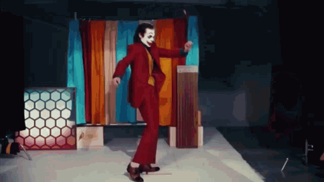 Joker Dancing GIF - Joker Dancing Dancing Joker GIFs