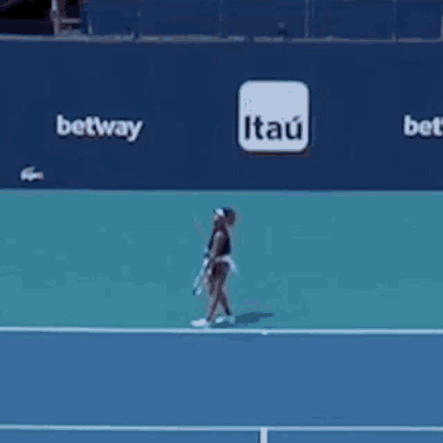 Naomi Osaka Shank Serve GIF
