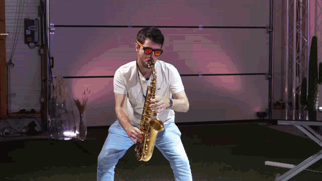Amixem Drole GIF - Amixem Drole Saxophone GIFs