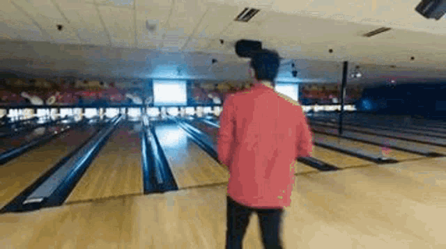 Bowling Strike Bowling GIF - Bowling Strike Bowling GIFs