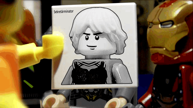 a lego figure has a picture of a woman with the name sekreterminator on it