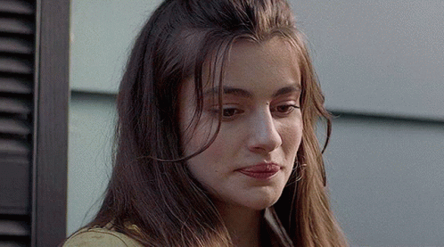 Diana Silvers Look At That GIF - Diana Silvers Look At That Raising Eyebrows GIFs