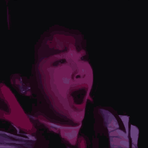 Chuu Loona GIF - Chuu Loona Yawn GIFs