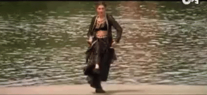 Gaon GIF - Indian Dance Indian Girl GIFs