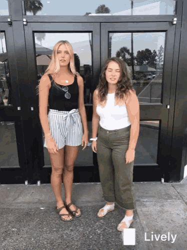Best Friends Forever Pose GIF - Best Friends Forever Pose GIFs