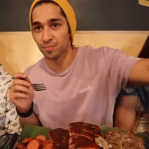 Check This Out Wil Dasovich GIF - Check This Out Wil Dasovich Look At This GIFs