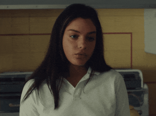 Lady Bird Apology Accepted GIF - Lady Bird Apology Accepted Odeya Rush GIFs