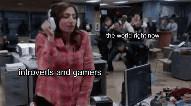 Introvert The World Right Now GIF - Introvert The World Right Now No Worries GIFs