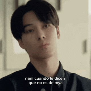 a close up of a man with the words nani cuando le dicen que no es de mya below him