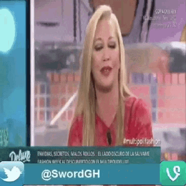 a woman is talking on a television screen with the hashtag #multipolifashion on it