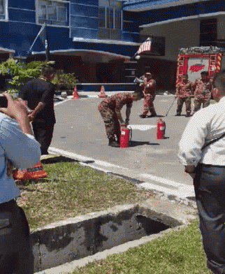 Bomba GIF