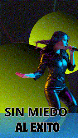 a woman singing into a microphone with the words sin miedo al exito on the bottom