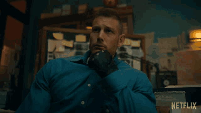 Thinking Luther Hargreeves GIF - Thinking Luther Hargreeves Tom Hopper GIFs