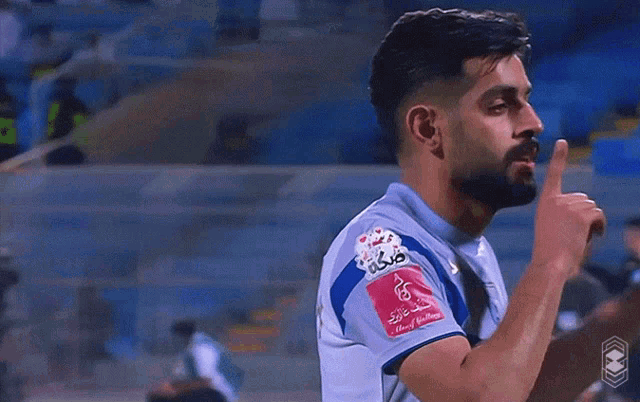 90moments التعاون GIF