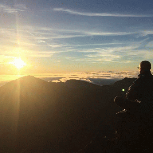 Epic View Sunrise In Maui Sunrise Epic Meditation Beaches Sky Deliverence GIF