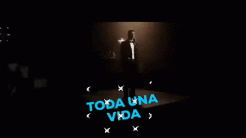 Leoni Torres GIF - Leoni Torres Stage GIFs