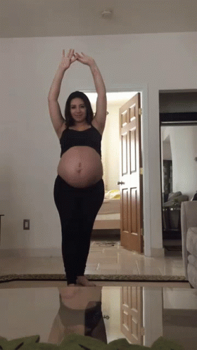 Pregnant Woman Pregnant Belly GIF - Pregnant Woman Pregnant Belly GIFs
