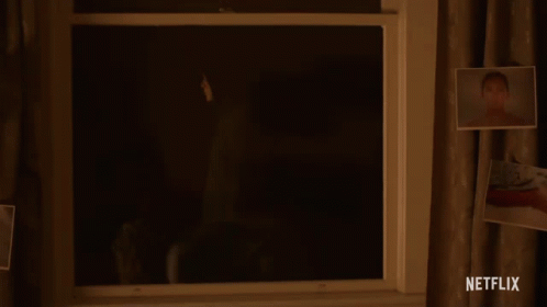 I See You Theres Someone Inside Your House GIF - I See You Theres Someone Inside Your House Are You There GIFs