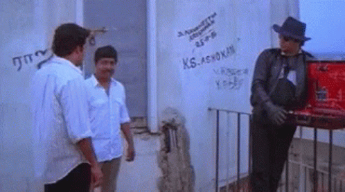 Angry Friends GIF - Angry Friends Captain Raju GIFs
