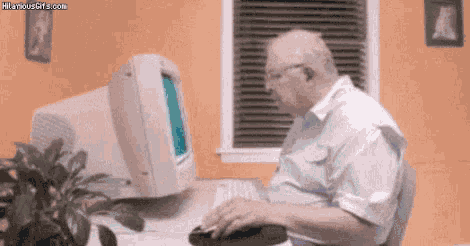 Abuelo Elimina La Computadora GIF - Old Man My Computer Drag GIFs